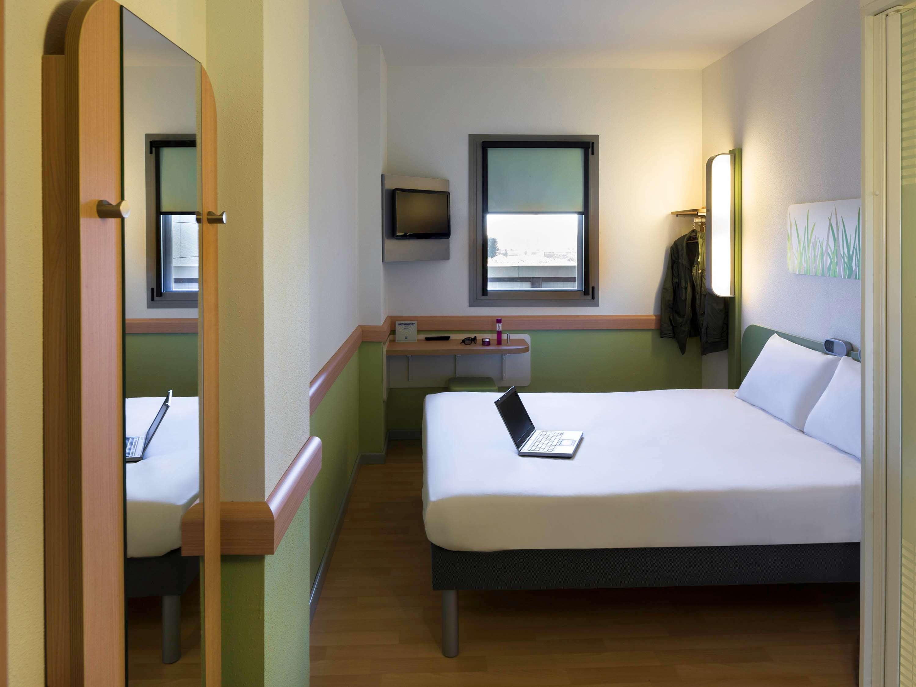 Ibis Budget Sevilla Aeropuerto Eksteriør bilde