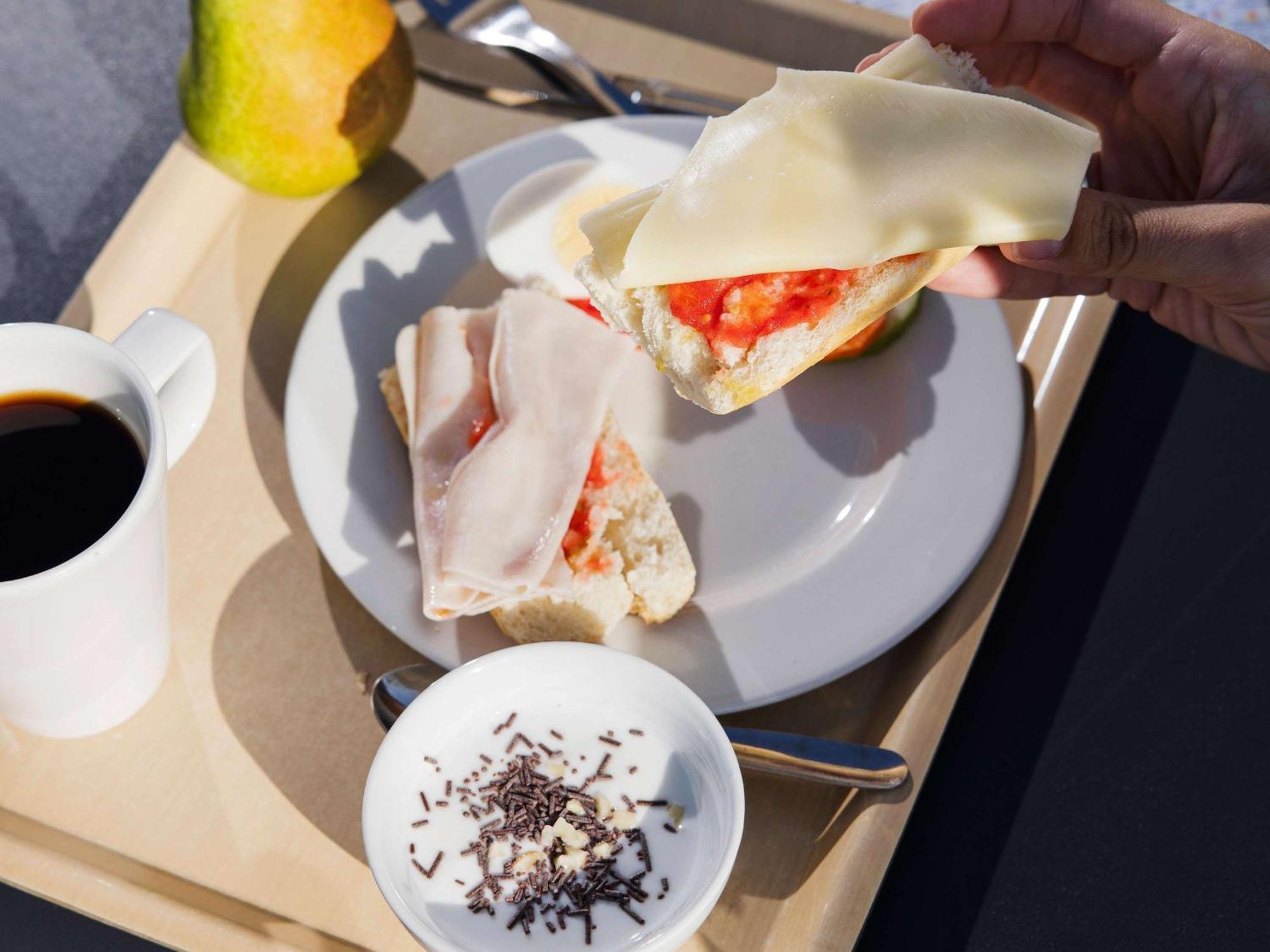 Ibis Budget Sevilla Aeropuerto Eksteriør bilde
