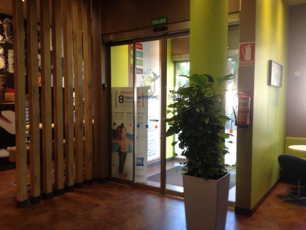 Ibis Budget Sevilla Aeropuerto Eksteriør bilde