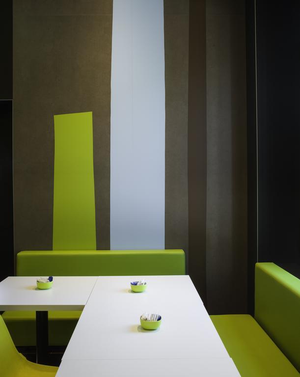 Ibis Budget Sevilla Aeropuerto Eksteriør bilde